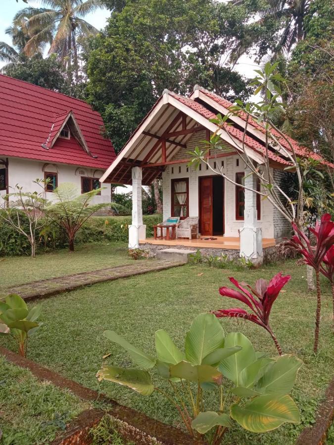 Hakiki Inn Bungalows Tetebatu Esterno foto