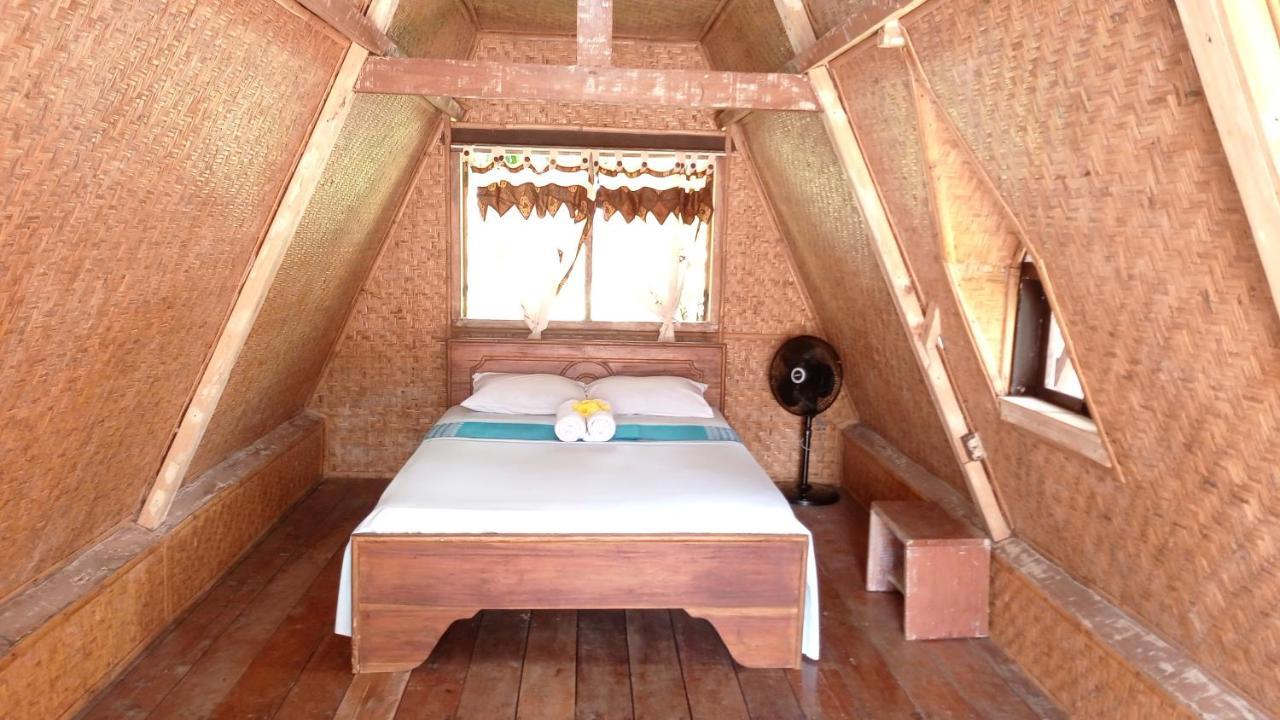 Hakiki Inn Bungalows Tetebatu Esterno foto